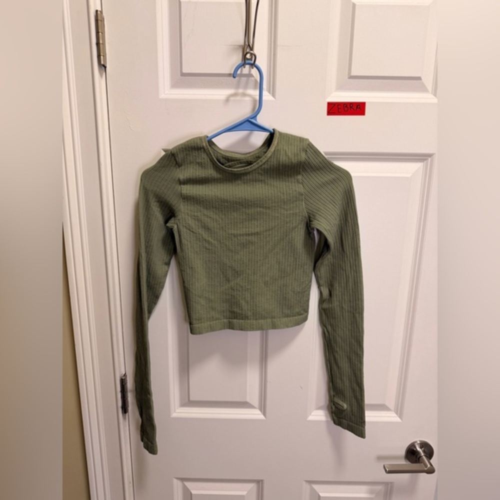 Women’s Spiritual Gangster Long Sleeve Crop Top